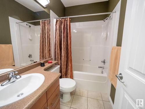 240 2503 Hanna Crescent, Edmonton, AB - Indoor Photo Showing Bathroom