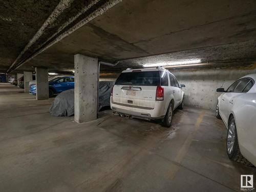 240 2503 Hanna Crescent, Edmonton, AB - Indoor Photo Showing Garage