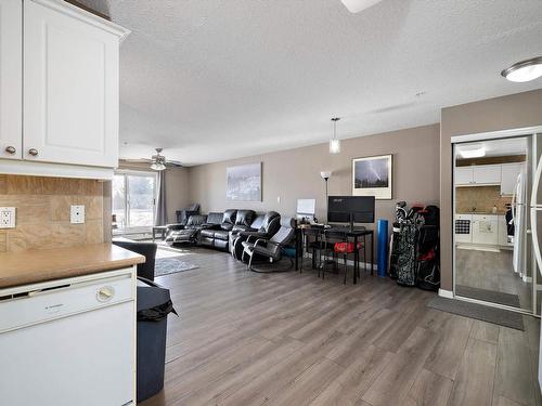 110 592 Hooke Road, Edmonton, AB - Indoor