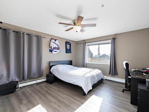 110 592 Hooke Road, Edmonton, AB - Indoor Photo Showing Bedroom