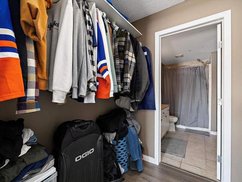 110 592 Hooke Road, Edmonton, AB - Indoor With Storage