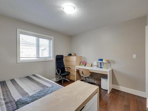 3007 Macneil Way, Edmonton, AB - Indoor Photo Showing Bedroom