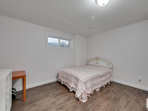 3007 Macneil Way, Edmonton, AB - Indoor Photo Showing Bedroom