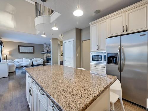 3007 Macneil Way, Edmonton, AB - Indoor Photo Showing Kitchen