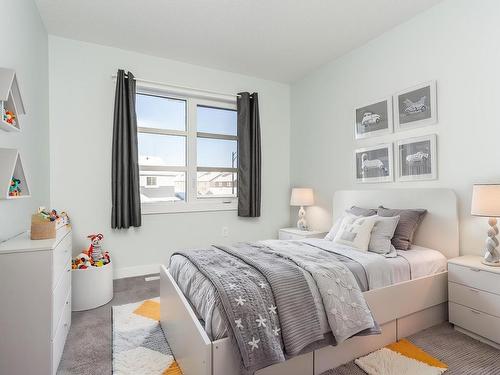 1435 167 Street, Edmonton, AB - Indoor Photo Showing Bedroom