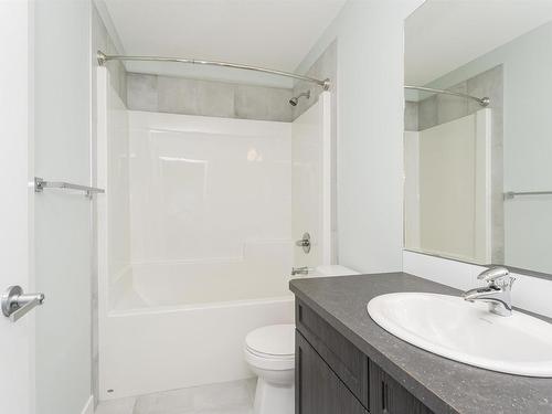 1435 167 Street, Edmonton, AB - Indoor Photo Showing Bathroom