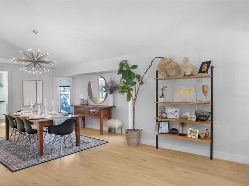 17531 53 Avenue, Edmonton, AB - Indoor Photo Showing Dining Room