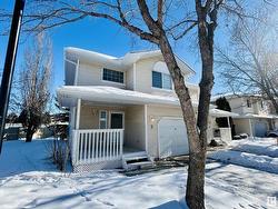 5 6608 158 Avenue  Edmonton, AB T5Z 3H1