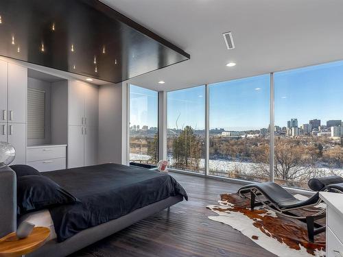 9509 99B Street, Edmonton, AB - Indoor Photo Showing Bedroom