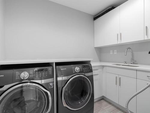 9509 99B Street, Edmonton, AB - Indoor Photo Showing Laundry Room