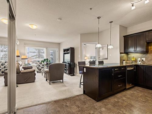 3205 7347 South Terwillegar Drive, Edmonton, AB - Indoor Photo Showing Kitchen With Upgraded Kitchen