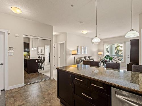 3205 7347 South Terwillegar Drive, Edmonton, AB - Indoor Photo Showing Kitchen With Upgraded Kitchen