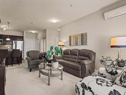 3205 7347 South Terwillegar Drive, Edmonton, AB - Indoor Photo Showing Living Room