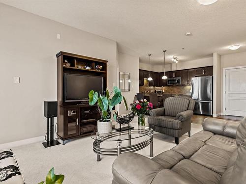 3205 7347 South Terwillegar Drive, Edmonton, AB - Indoor Photo Showing Living Room