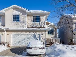 15 6608 158 Avenue  Edmonton, AB T5Z 2H2