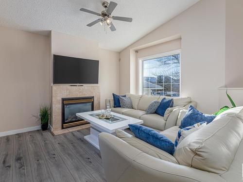 15 6608 158 Avenue, Edmonton, AB - Indoor Photo Showing Living Room With Fireplace