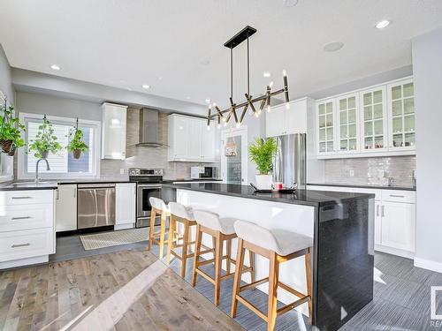 16516 131 Street, Edmonton, AB - Indoor Photo Showing Kitchen With Upgraded Kitchen