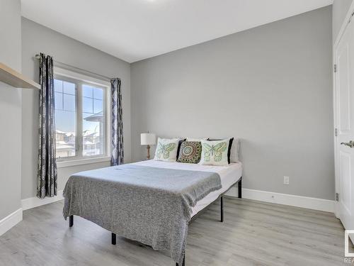 16516 131 Street, Edmonton, AB - Indoor Photo Showing Bedroom