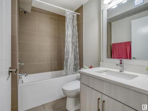 5320 22 Avenue, Edmonton, AB - Indoor Photo Showing Bathroom