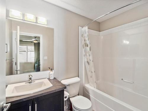 4 320 Secord Boulevard, Edmonton, AB - Indoor Photo Showing Bathroom