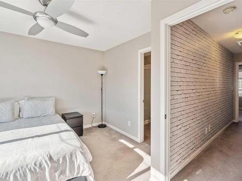 4 320 Secord Boulevard, Edmonton, AB - Indoor Photo Showing Bedroom