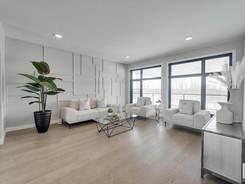 7179 May Crescent, Edmonton, AB - Indoor Photo Showing Living Room