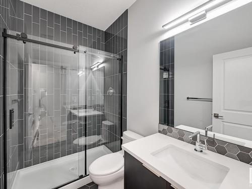 7179 May Crescent, Edmonton, AB - Indoor Photo Showing Bathroom