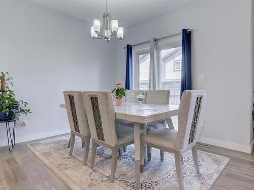 8452 Cushing Court, Edmonton, AB - Indoor Photo Showing Dining Room