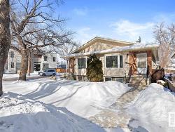 8924/8926 88 Avenue  Edmonton, AB T6C 1L8