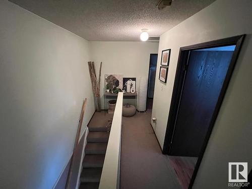 18291 74 Avenue, Edmonton, AB - Indoor Photo Showing Other Room