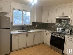 1750 LAKEWOOD Road S  Edmonton, AB T6K 2V9