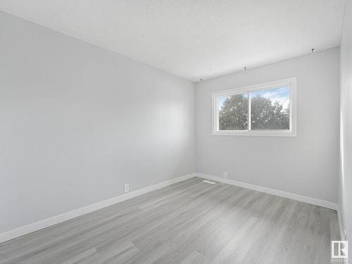 18154 93 Avenue, Edmonton, AB - Indoor Photo Showing Other Room