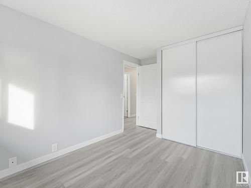 18154 93 Avenue, Edmonton, AB - Indoor Photo Showing Other Room