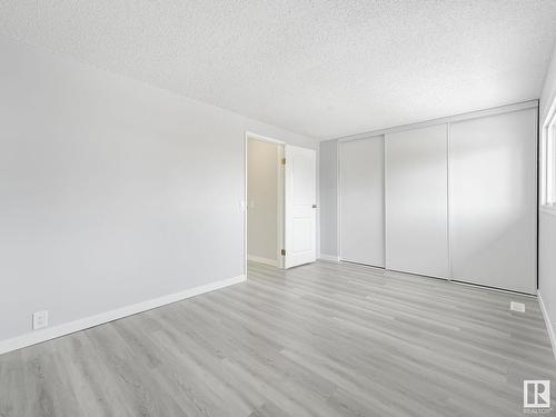 18154 93 Avenue, Edmonton, AB - Indoor Photo Showing Other Room