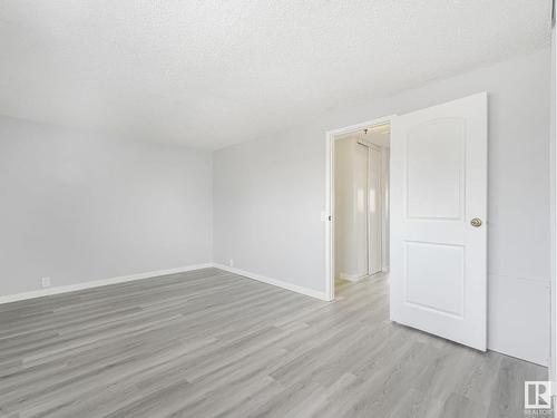 18154 93 Avenue, Edmonton, AB - Indoor Photo Showing Other Room