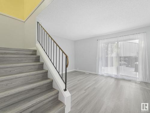 18154 93 Avenue, Edmonton, AB - Indoor Photo Showing Other Room