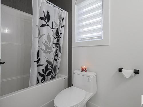 880 Ebbers Crescent, Edmonton, AB - Indoor Photo Showing Bathroom