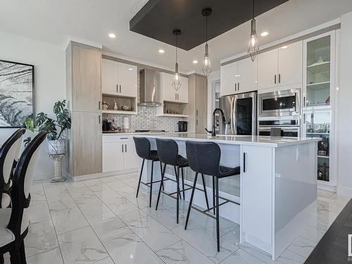 880 Ebbers Crescent, Edmonton, AB - Indoor Photo Showing Kitchen With Upgraded Kitchen