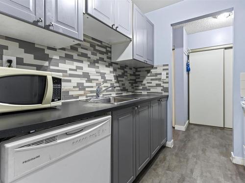 405 1620 48 Street, Edmonton, AB - Indoor Photo Showing Kitchen