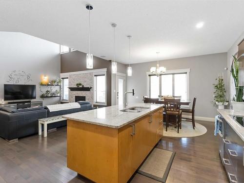 1532 Cunningham Cape, Edmonton, AB - Indoor Photo Showing Kitchen