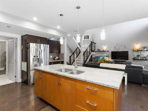 1532 Cunningham Cape, Edmonton, AB - Indoor Photo Showing Kitchen With Double Sink With Upgraded Kitchen