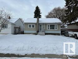 9016 151 Street  Edmonton, AB T5R 1J3