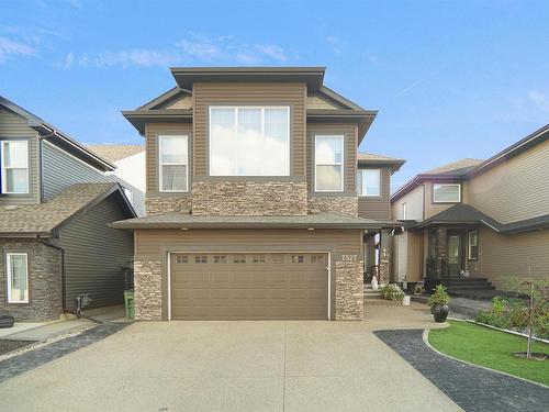 7527 173 Avenue, Edmonton, AB - Outdoor With Facade