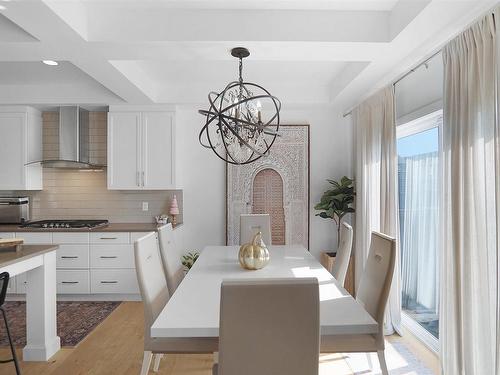 7527 173 Avenue, Edmonton, AB - Indoor Photo Showing Dining Room