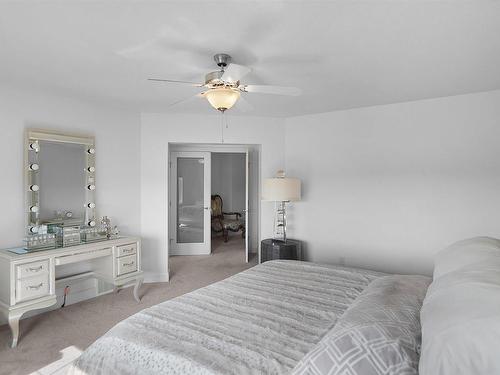 7527 173 Avenue, Edmonton, AB - Indoor Photo Showing Bedroom