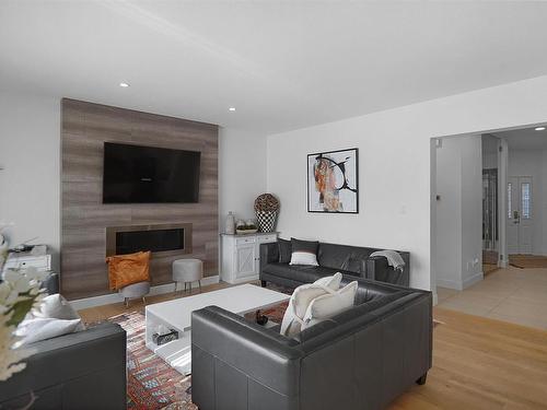 7527 173 Avenue, Edmonton, AB - Indoor Photo Showing Living Room With Fireplace