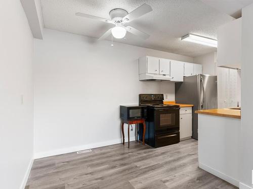 8439 29 Avenue, Edmonton, AB - Indoor Photo Showing Kitchen