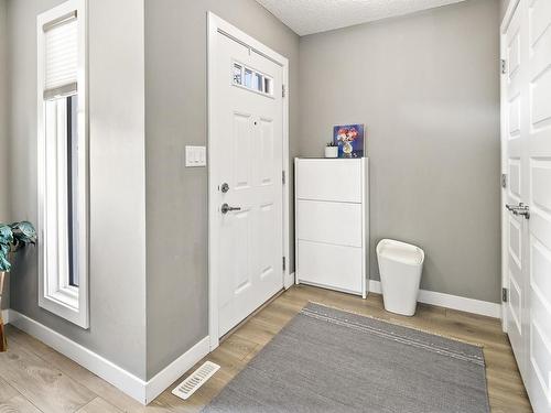 840 Ebbers Crescent, Edmonton, AB - Indoor Photo Showing Other Room