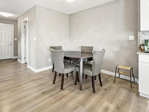 840 Ebbers Crescent, Edmonton, AB - Indoor Photo Showing Dining Room