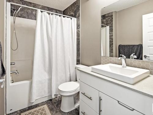 840 Ebbers Crescent, Edmonton, AB - Indoor Photo Showing Bathroom